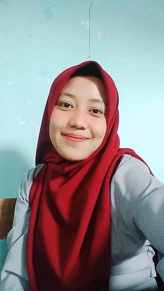 Risti Samrotul Fuadah, S.Pd