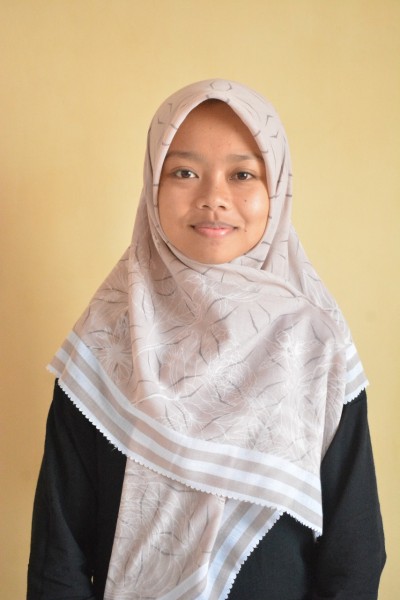 Nurul Qomariyah, S.Pd.