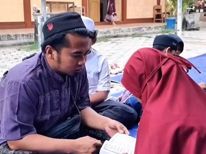MENGAJI DAN MENGKAJI